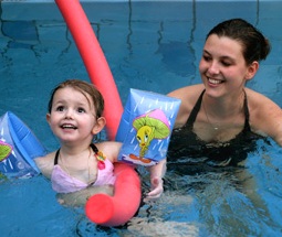 Kleinkinderschwimmen 15-30 Monate